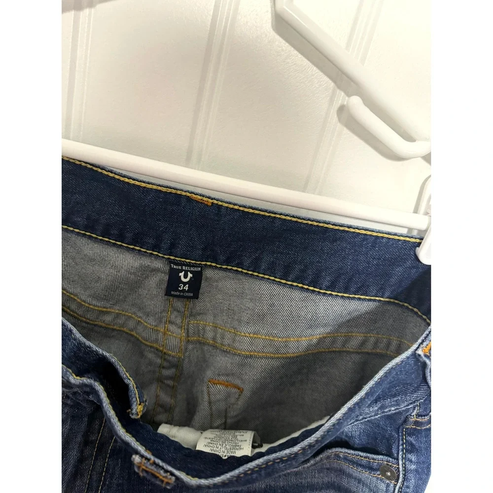 True Religion Jeans Mens 34 Straight Leg Blue Medium Wash EUC